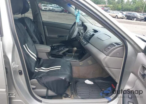 2006 Toyota Camry Le z USA, uszkodzony, nr VIN 4T1BE32K26U152109